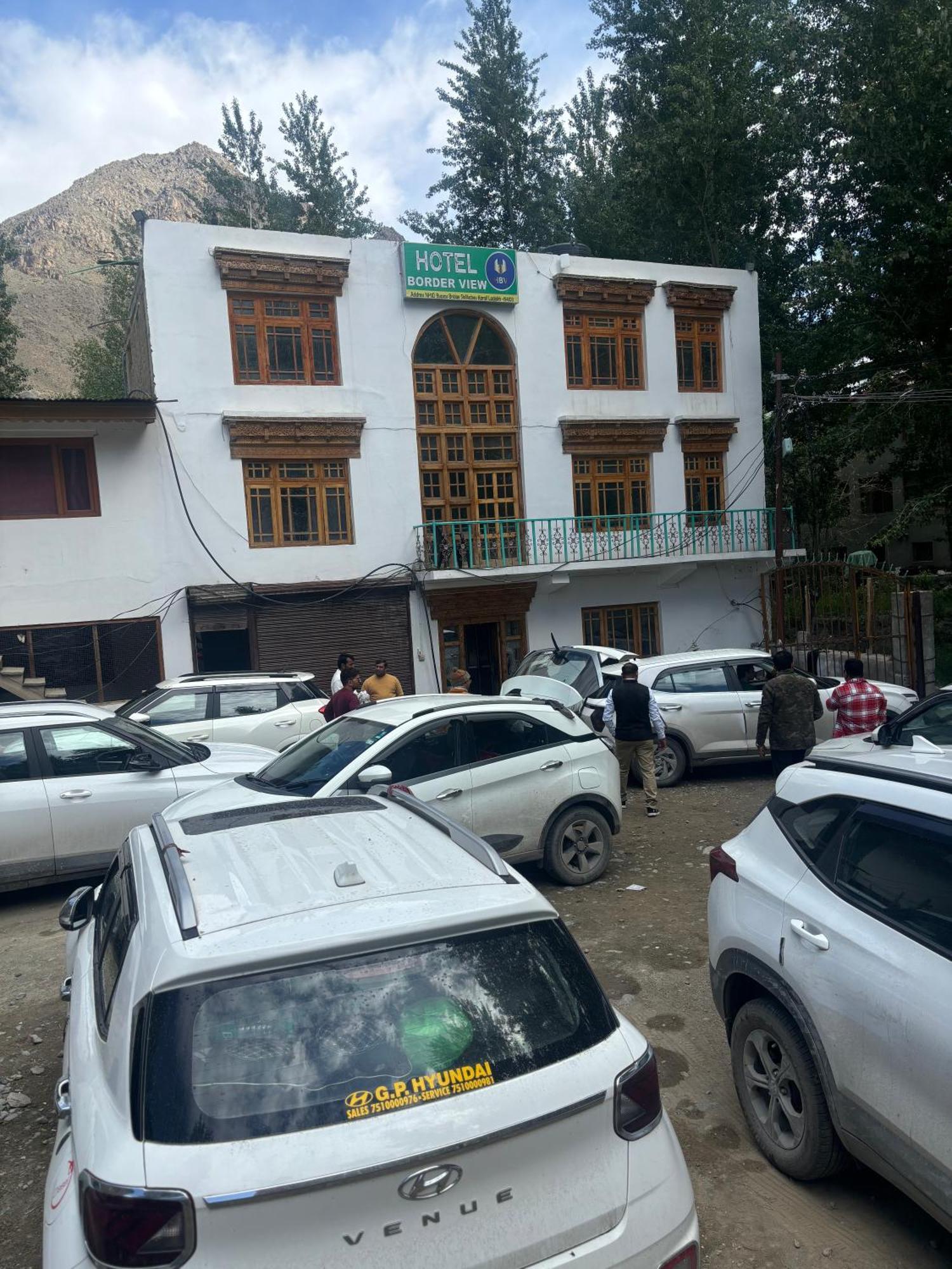 Hotel Border View Kargil Ngoại thất bức ảnh